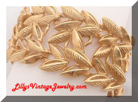 Vintage Golden Textured Leaf Bracelet