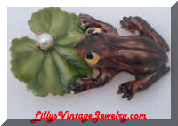 Vintage Original By ROBERT Enamel Frog Lily Pad Brooch