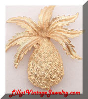 Vintage Golden Pineapple Brooch