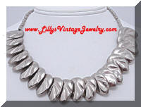 Vintage Silver tone Puffy Leaves Collar Necklace