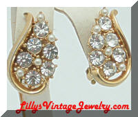 Pretty Gold tone Rhinestones faux Pearls Vintage Earrings