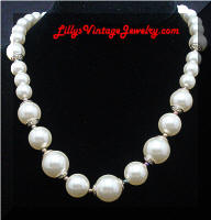 Vintage Capped Faux Pearls Necklace