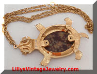 Vintage Articulating Agate Turtle Pendant Necklace