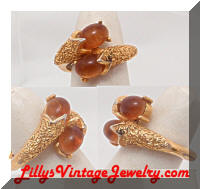 Vintage TRIFARI Amber Cabs Golden Dinner Ring