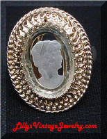 Whiting & Davis Golden Glass Cameo Ring